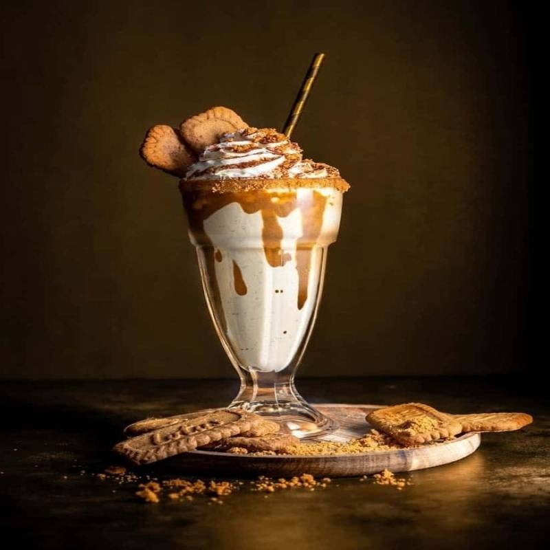 LOTUS MILKSHAKE — MILKSHAKES